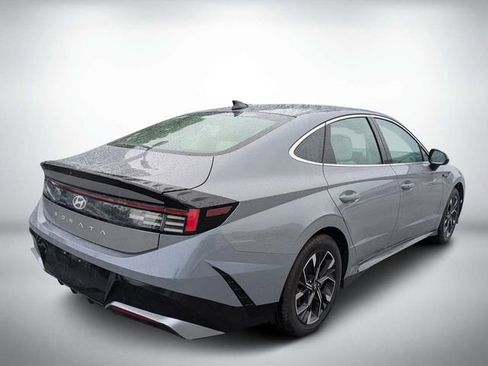 Used 2024 Hyundai Sonata SEL FWD image 3