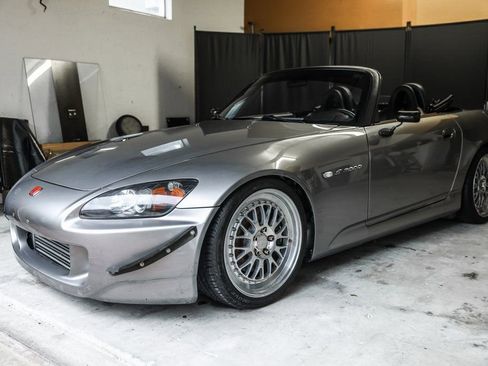 Used 2005 Honda S2000 image 10