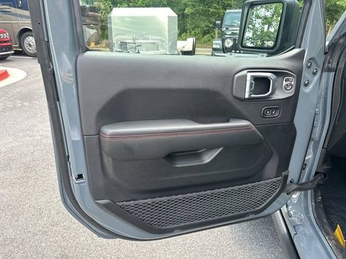 New 2026 Jeep Gladiator Sport AWD/4WD image 10