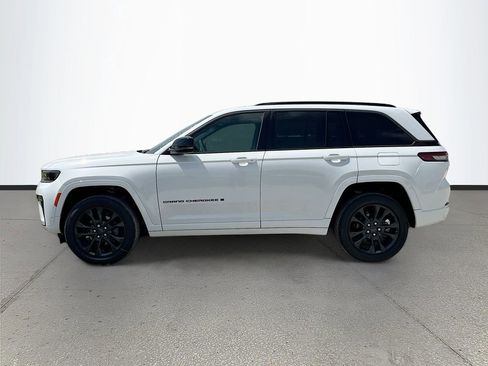 New 2026 Jeep Grand Cherokee Limited AWD/4WD image 4