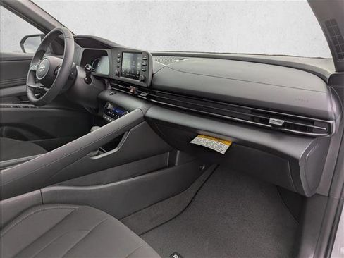 New 2026 Hyundai Elantra SEL Sport Premium image 26
