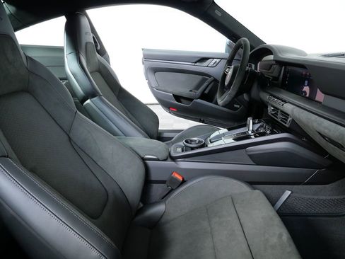 Certified 2026 Porsche 911 Carrera GTS image 17