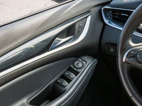 Used 2021 Buick Enclave Essence FWD image 30
