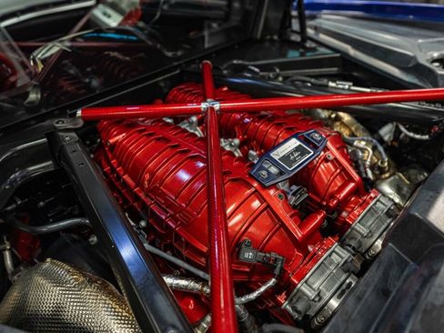 Used 2025 Chevrolet Corvette Z06 RWD image 13