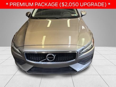 Used 2019 Volvo S60 T6 Momentum w/ Premium Package AWD/4WD image 2