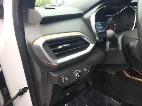 Used 2023 Chevrolet TrailBlazer ACTIV w/ Sun and Liftgate Package image 13