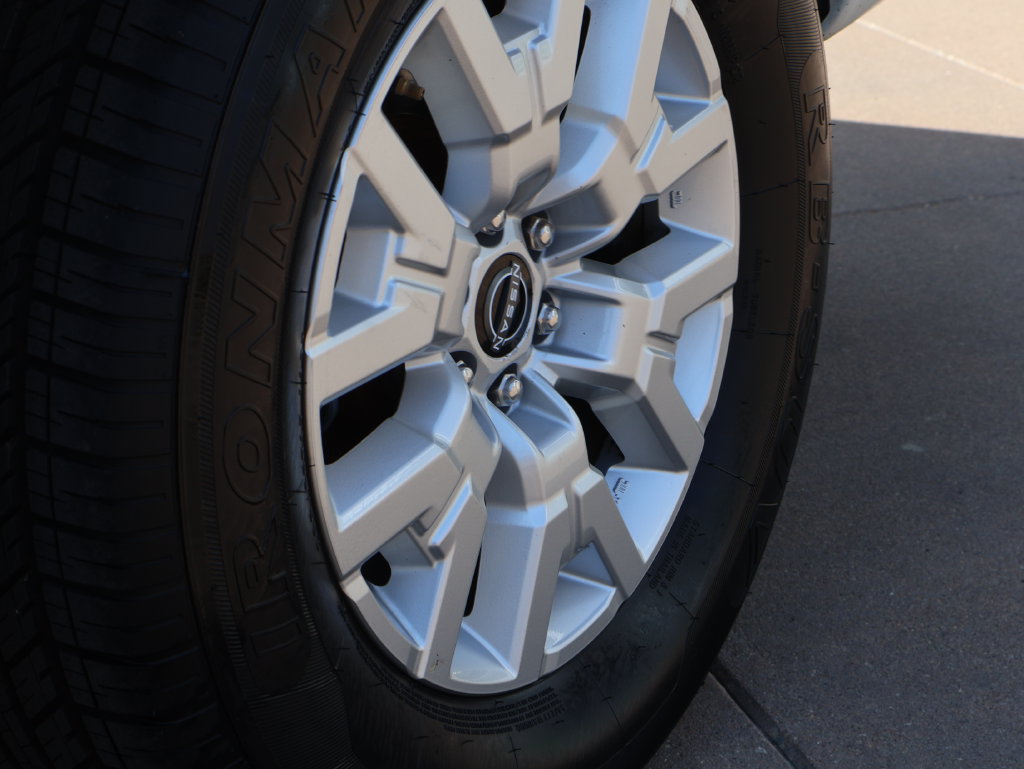 Used 2022 Nissan Frontier SV RWD image 43