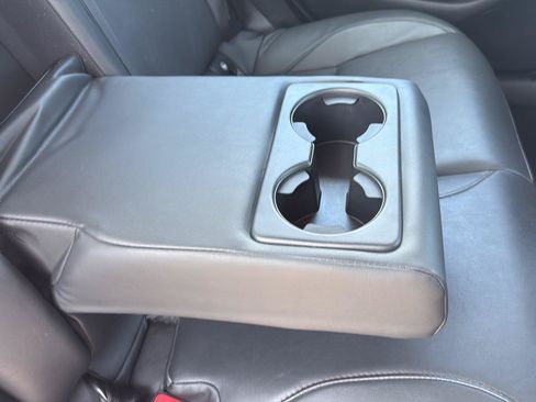 Used 2023 MAZDA MAZDA3 s FWD image 24