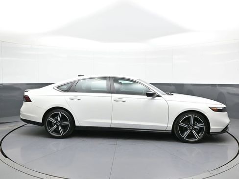 Certified 2023 Honda Accord Sport image 5