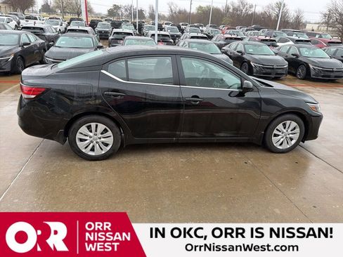 Used 2025 Nissan Sentra S image 6