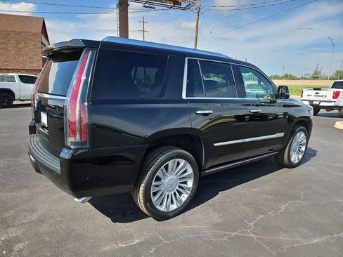 Used 2020 Cadillac Escalade Platinum AWD/4WD image 8