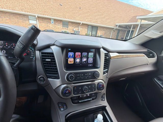 Used 2017 GMC Yukon Denali AWD/4WD image 12
