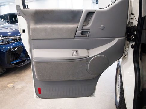 Used 2002 Volkswagen Eurovan GLS image 40