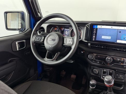 Used 2026 Jeep Wrangler Sport AWD/4WD image 27