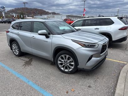 Used 2021 Toyota Highlander Limited