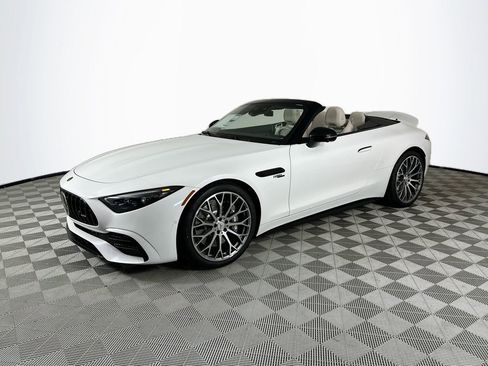 New 2026 Mercedes-Benz SL 43 AMG image 3