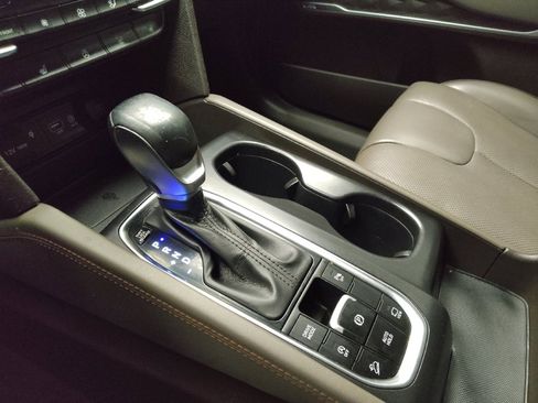 Used 2020 Hyundai Santa Fe Limited image 26