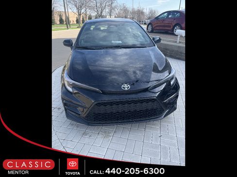 Used 2023 Toyota Corolla SE w/ Carpet Mat Package (TMS) image 2