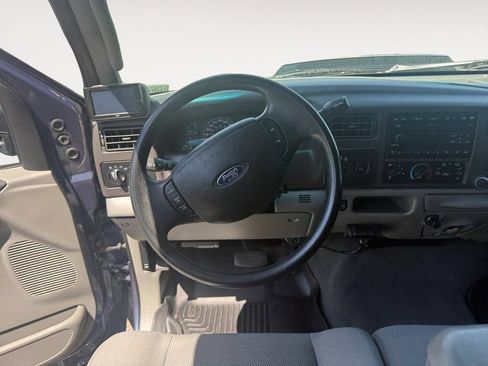 Used 2004 Ford F250 XL AWD/4WD image 12