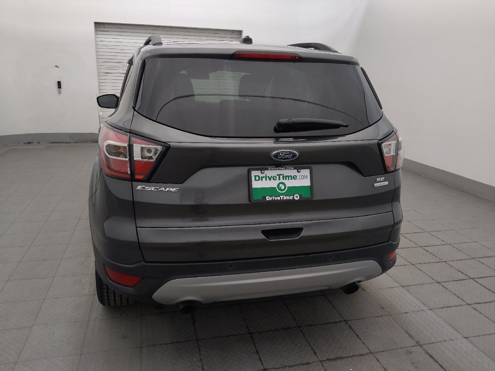 Used 2017 Ford Escape SE w/ Equipment Group 201A FWD image 6