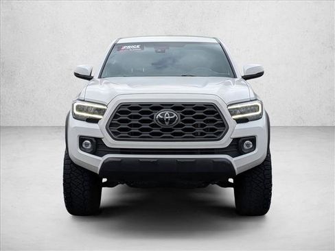 Used 2023 Toyota Tacoma TRD Off-Road w/ Technology Package AWD/4WD image 2