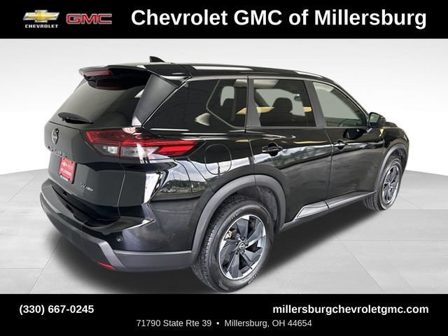 Used 2024 Nissan Rogue SV AWD/4WD image 4