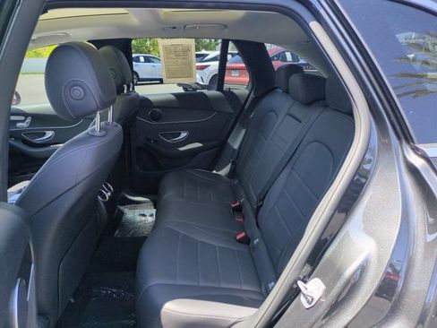 Used 2021 Mercedes-Benz GLC 300 image 26