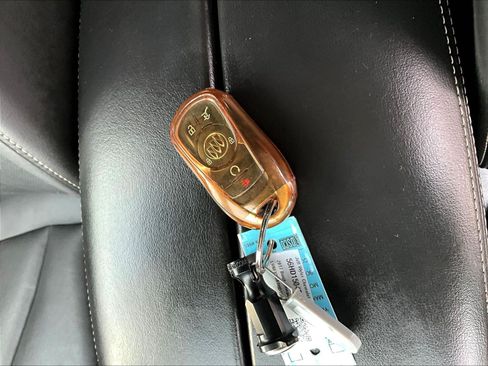 Used 2017 Buick Envision Essence AWD/4WD image 34