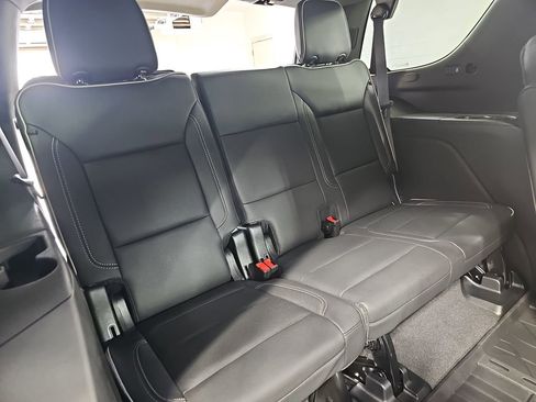 Certified 2023 Chevrolet Tahoe Premier w/ Advanced Technology Package AWD/4WD image 15