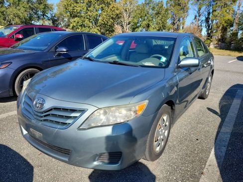 Used 2011 Toyota Camry LE image 8