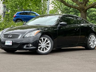 Used 2012 INFINITI G37 Journey w/ Premium Pkg