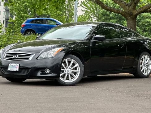 Used 2012 INFINITI G37 Journey w/ Premium Pkg RWD image 1
