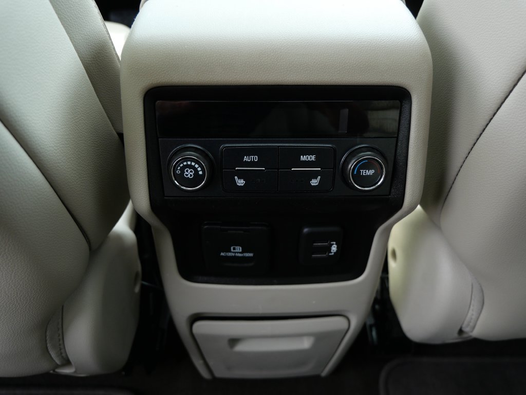 Certified 2019 GMC Acadia Denali w/ Technology Package AWD/4WD image 22