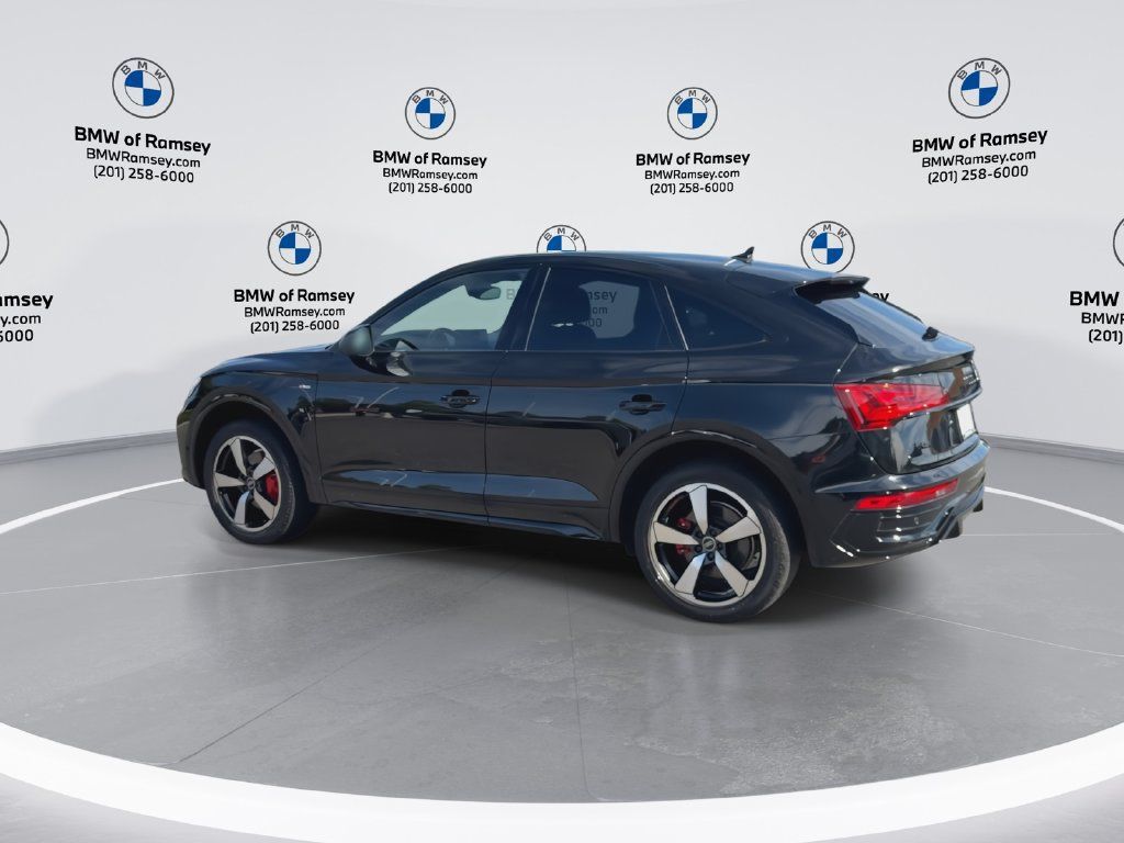 Used 2024 Audi Q5 2.0T Premium Plus w/ Premium Plus Package AWD/4WD image 2