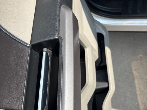 Used 2018 Ford F150 XLT AWD/4WD image 29