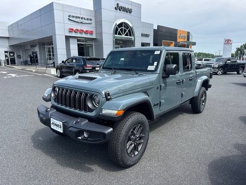 New 2026 Jeep Gladiator Sport AWD/4WD image 1