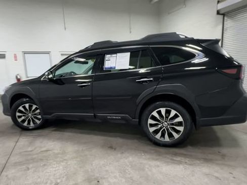 Used 2024 Subaru Outback Touring XT AWD/4WD image 8