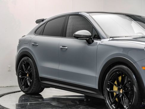 Used 2024 Porsche Cayenne Turbo GT AWD/4WD image 26