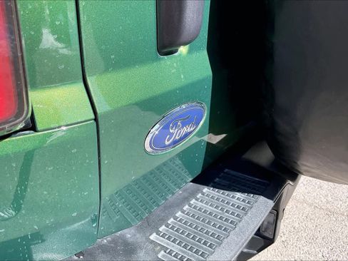 Used 2022 Ford Bronco Badlands image 29