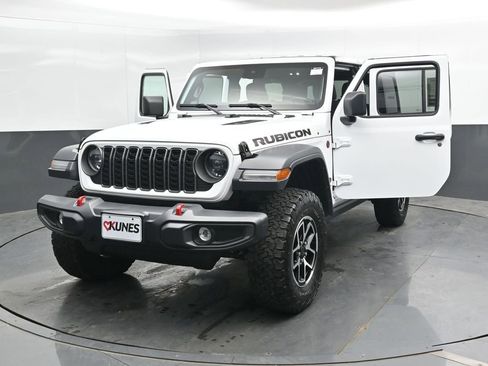 Used 2025 Jeep Wrangler Unlimited Rubicon AWD/4WD image 49