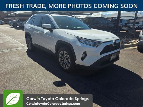 Used 2019 Toyota RAV4 XLE Premium image 1