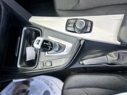 Used 2015 BMW 320i xDrive Sedan image 16