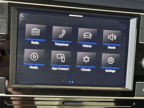 Used 2024 Volkswagen Jetta SE image 6