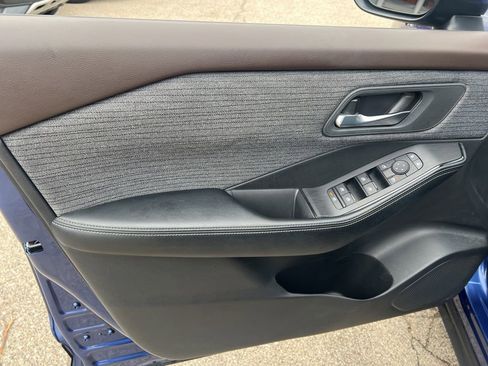 Certified 2023 Nissan Rogue SV image 7