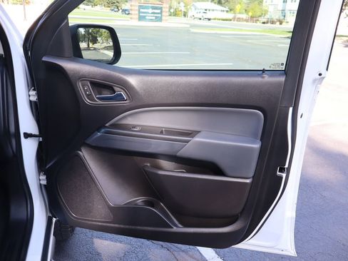 Used 2022 Chevrolet Colorado Z71 w/ Safety Package image 26