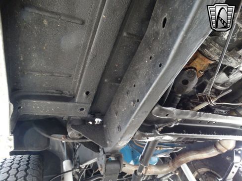 Used 1986 Jeep Grand Wagoneer image 12