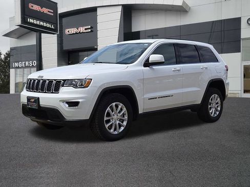 Used 2022 Jeep Grand Cherokee Laredo E AWD/4WD image 34