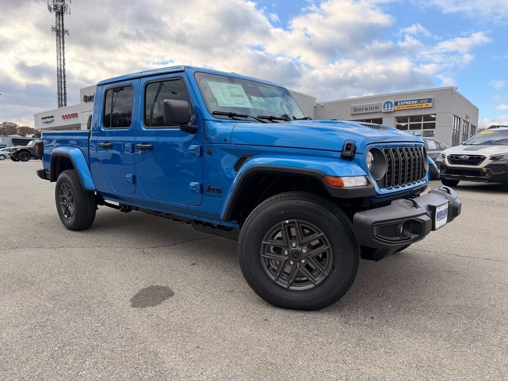 New 2026 Jeep Gladiator Sport AWD/4WD image 2