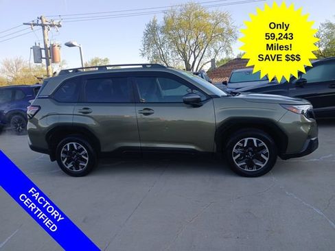 Certified 2025 Subaru Forester Premium AWD/4WD image 3