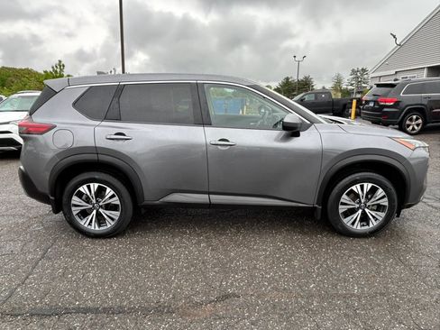 Used 2023 Nissan Rogue SV AWD/4WD image 4